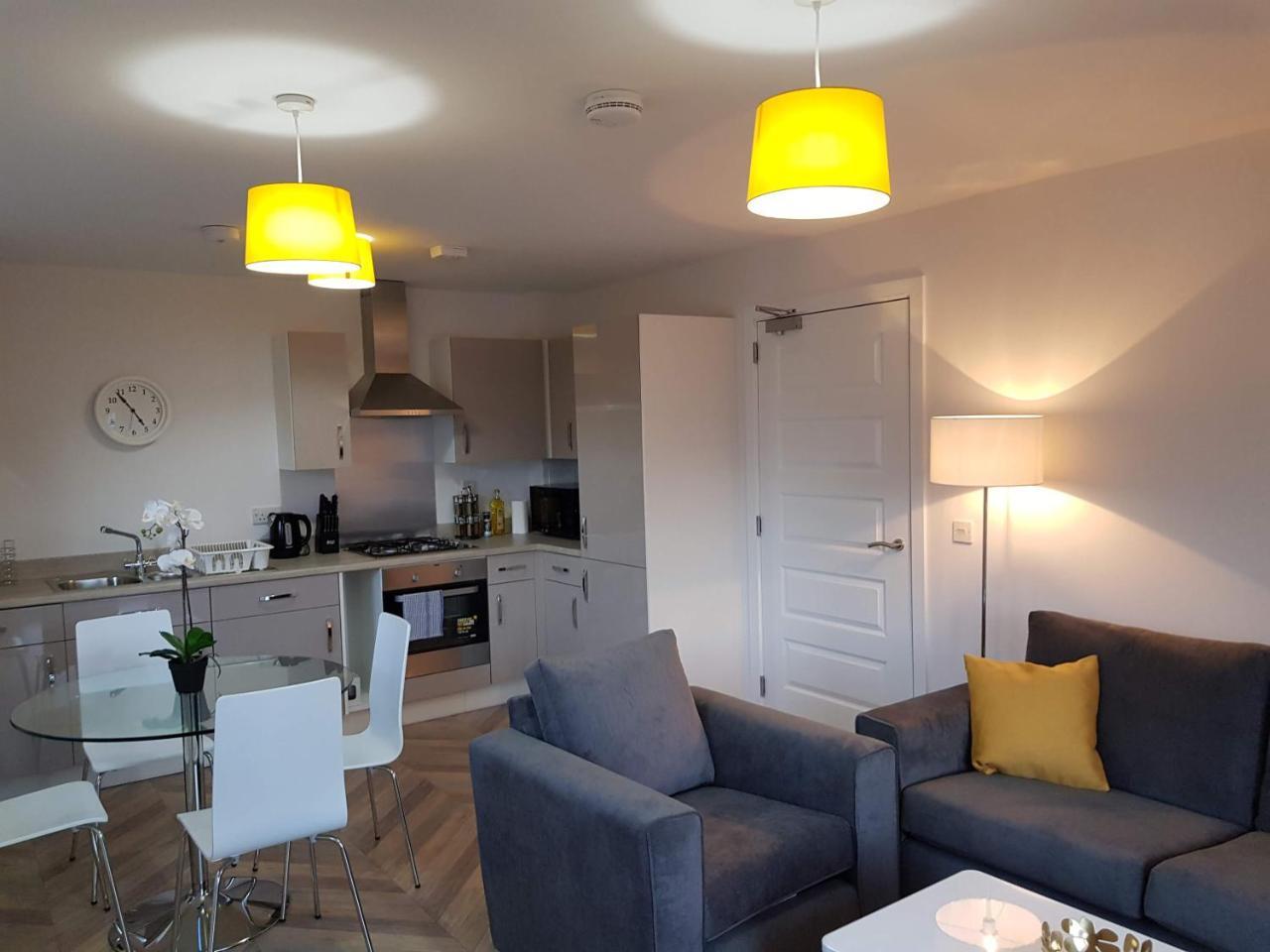 סטירלינג 3 Royal View Apartments מראה חיצוני תמונה