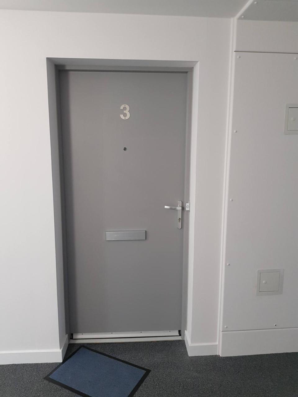 סטירלינג 3 Royal View Apartments מראה חיצוני תמונה